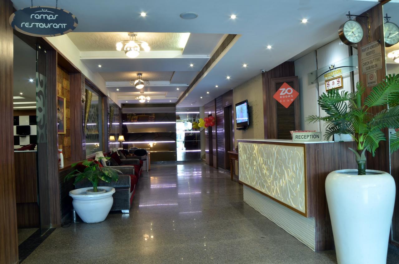 אגרה Hotel Poonam Plaza מראה חיצוני תמונה